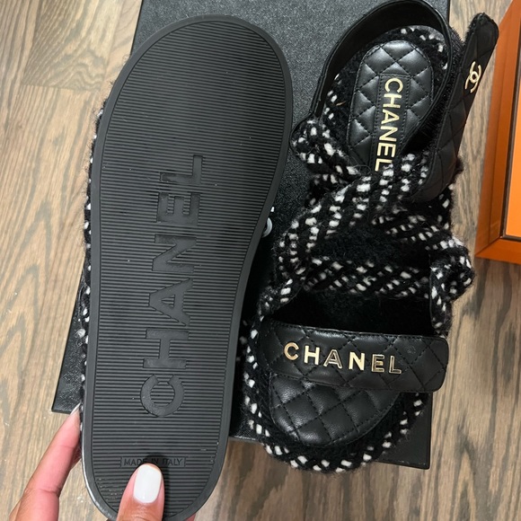 CHANEL SANDALS BLACK SIZE 39 - Picture 1 of 4